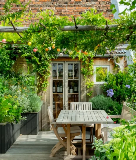 b1ef274724fb83128adc2055c189315b509b7727